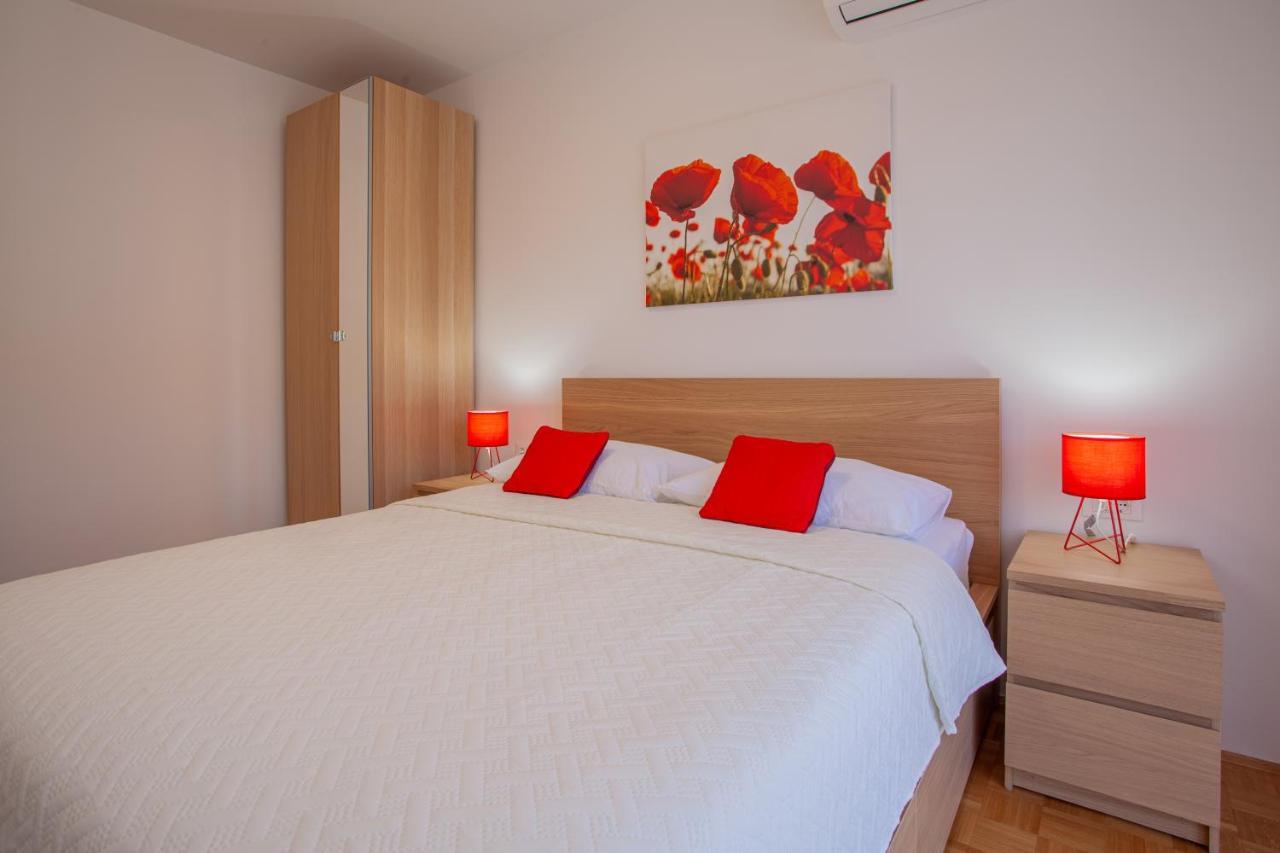 Apartments Eva Cres Εξωτερικό φωτογραφία