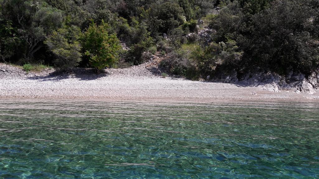 Apartments Eva Cres Εξωτερικό φωτογραφία