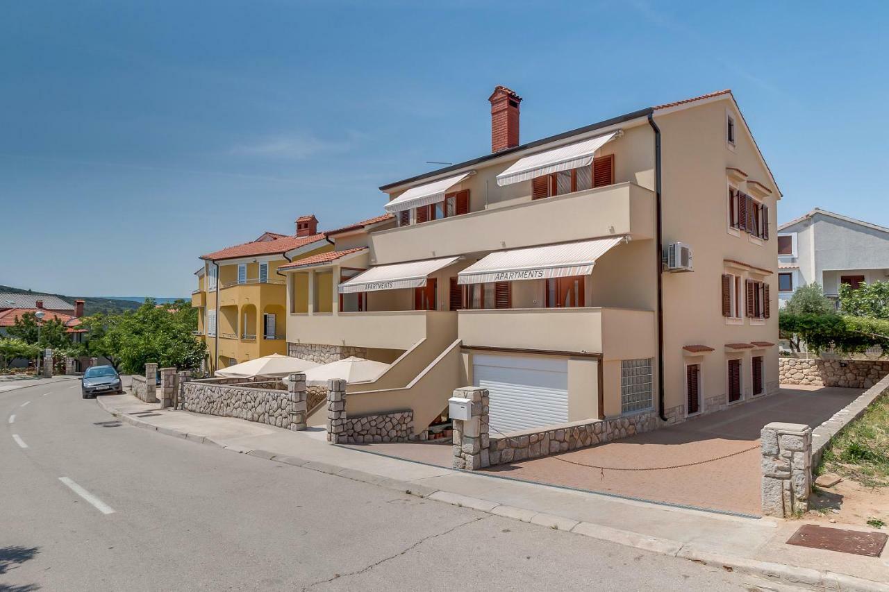 Apartments Eva Cres Εξωτερικό φωτογραφία