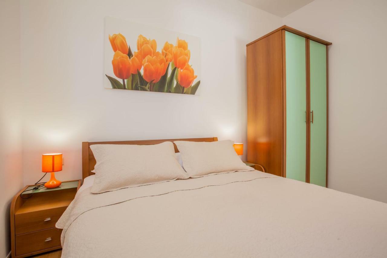 Apartments Eva Cres Εξωτερικό φωτογραφία