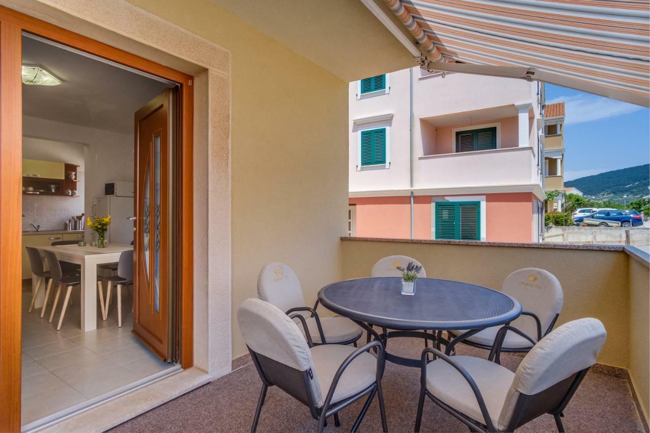Apartments Eva Cres Εξωτερικό φωτογραφία