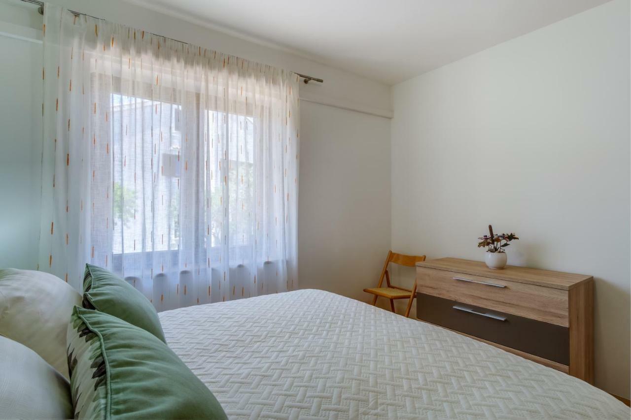 Apartments Eva Cres Εξωτερικό φωτογραφία